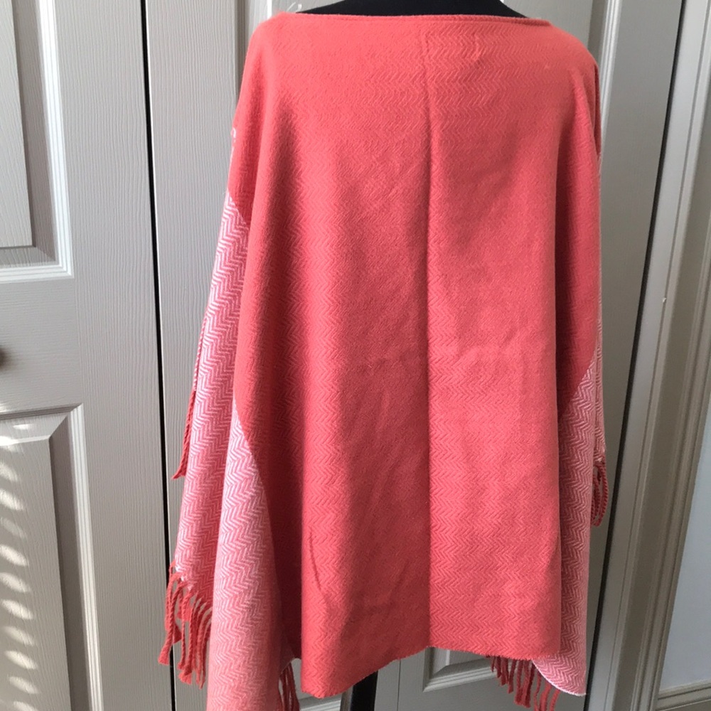 Target Fall Poncho 🍁 - Picture 3 of 6
